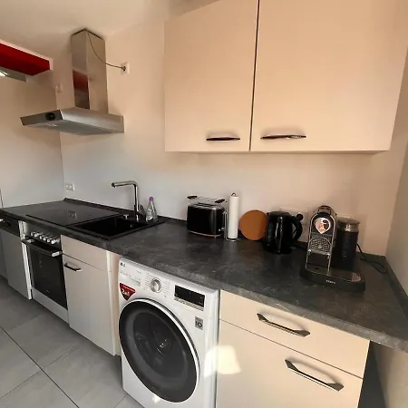 Апартаменты Chez Chantal - Boutique Галль